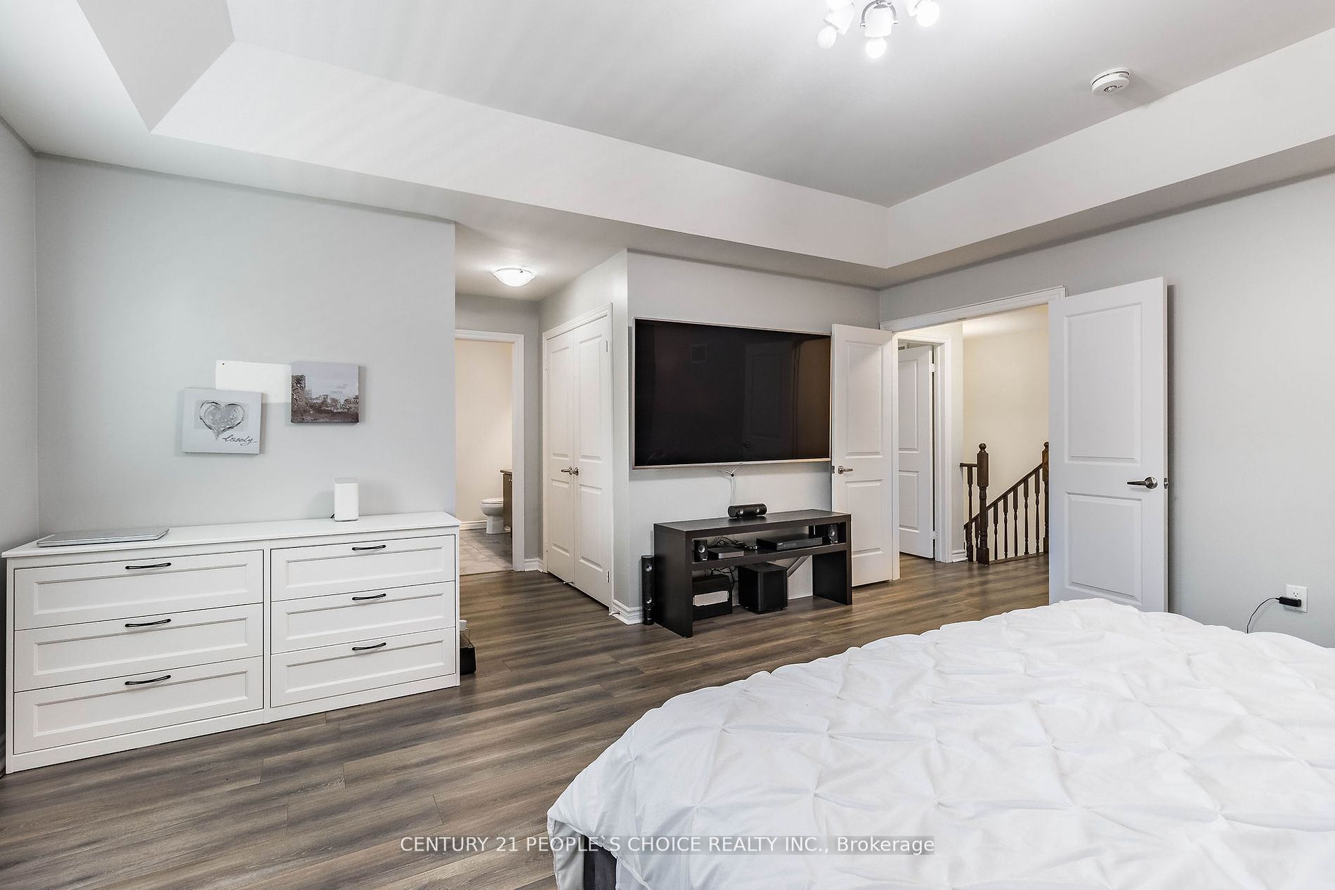 14 Watfive St