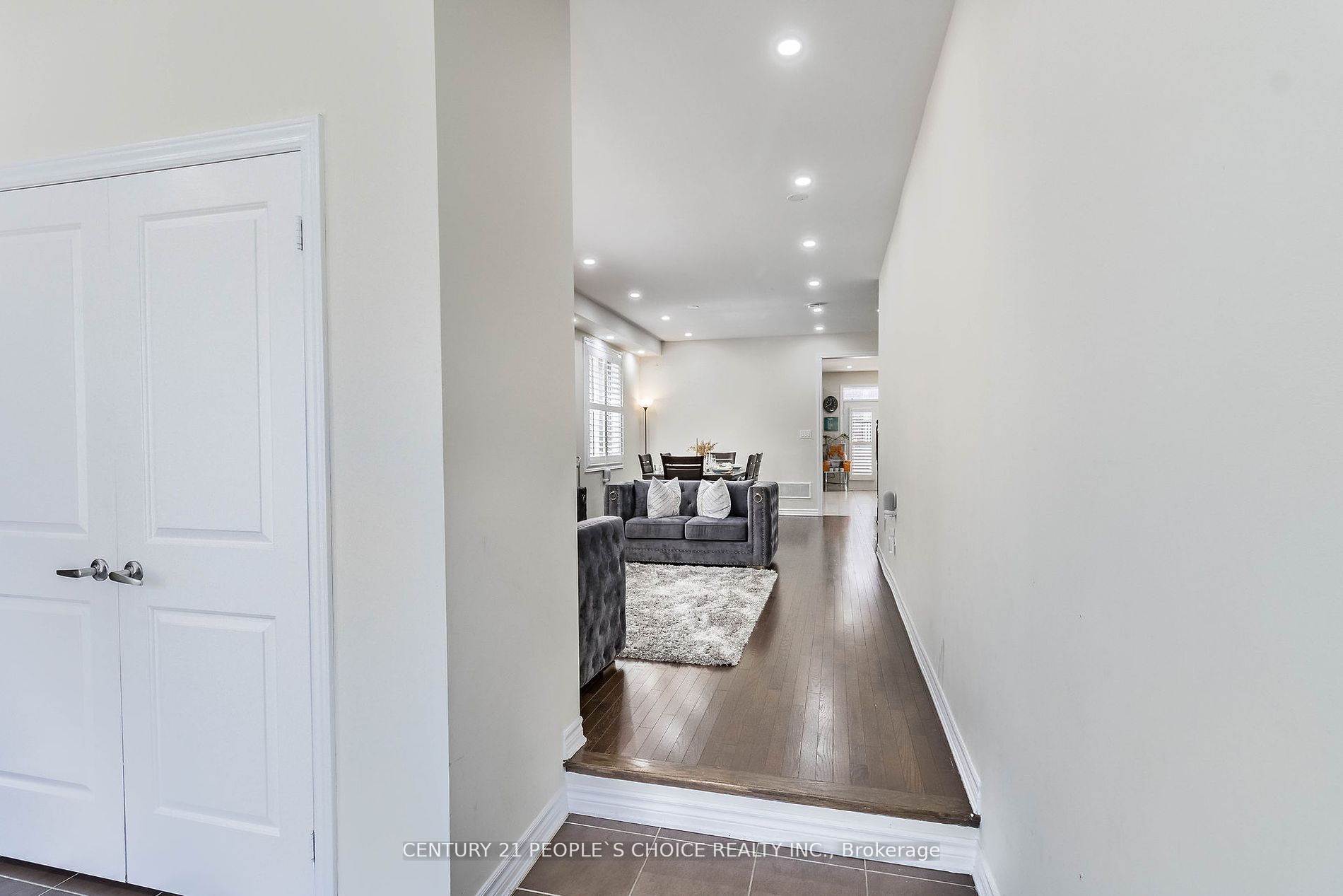14 Watfive St