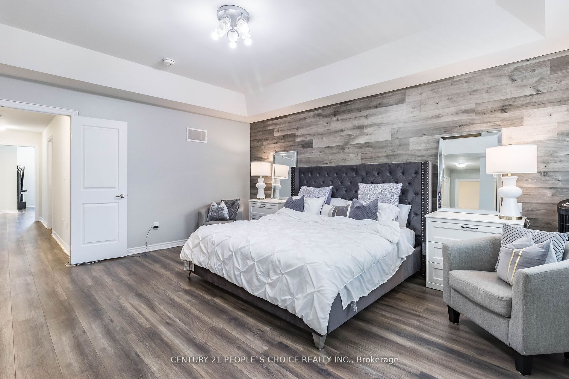 14 Watfive St