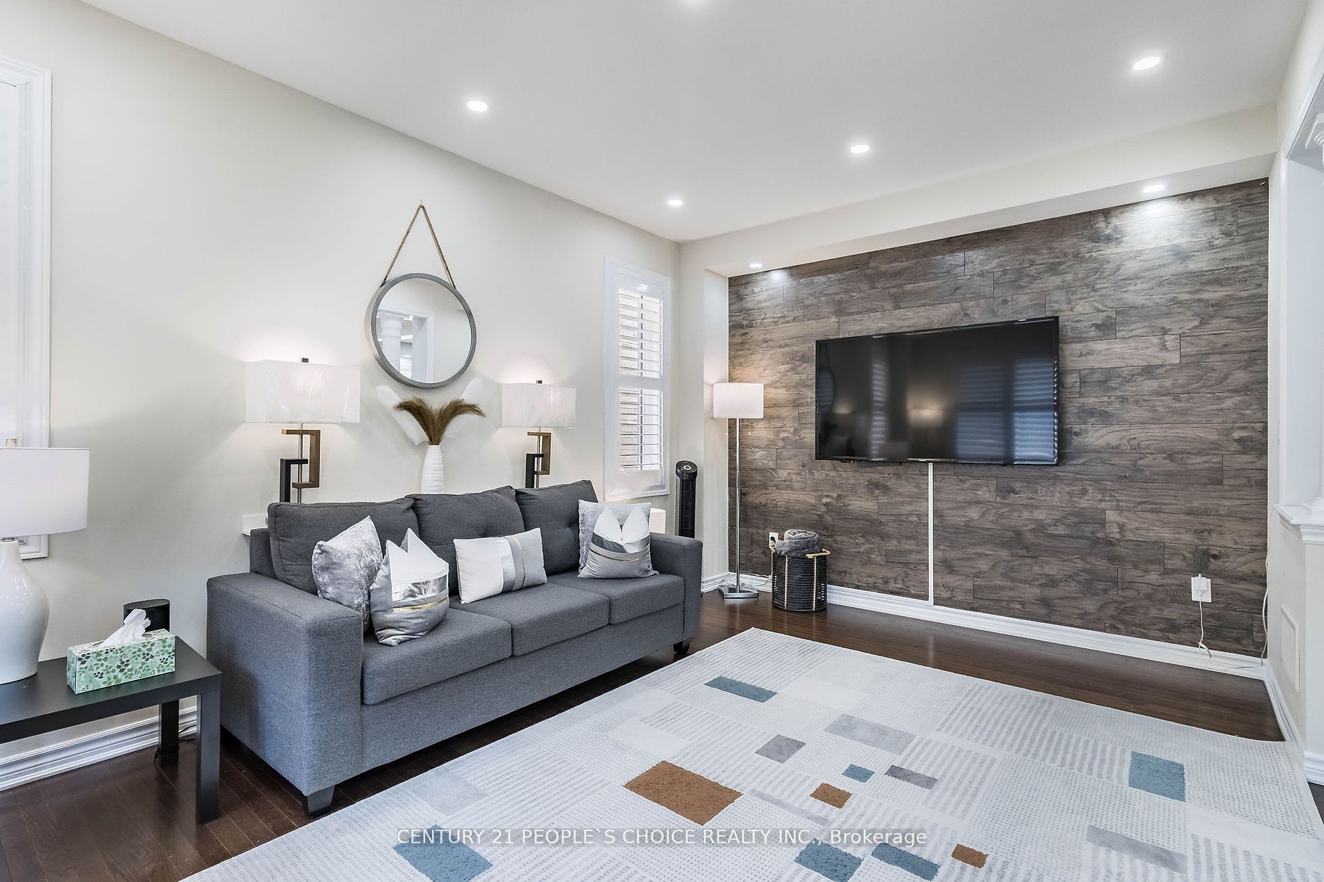 14 Watfive St