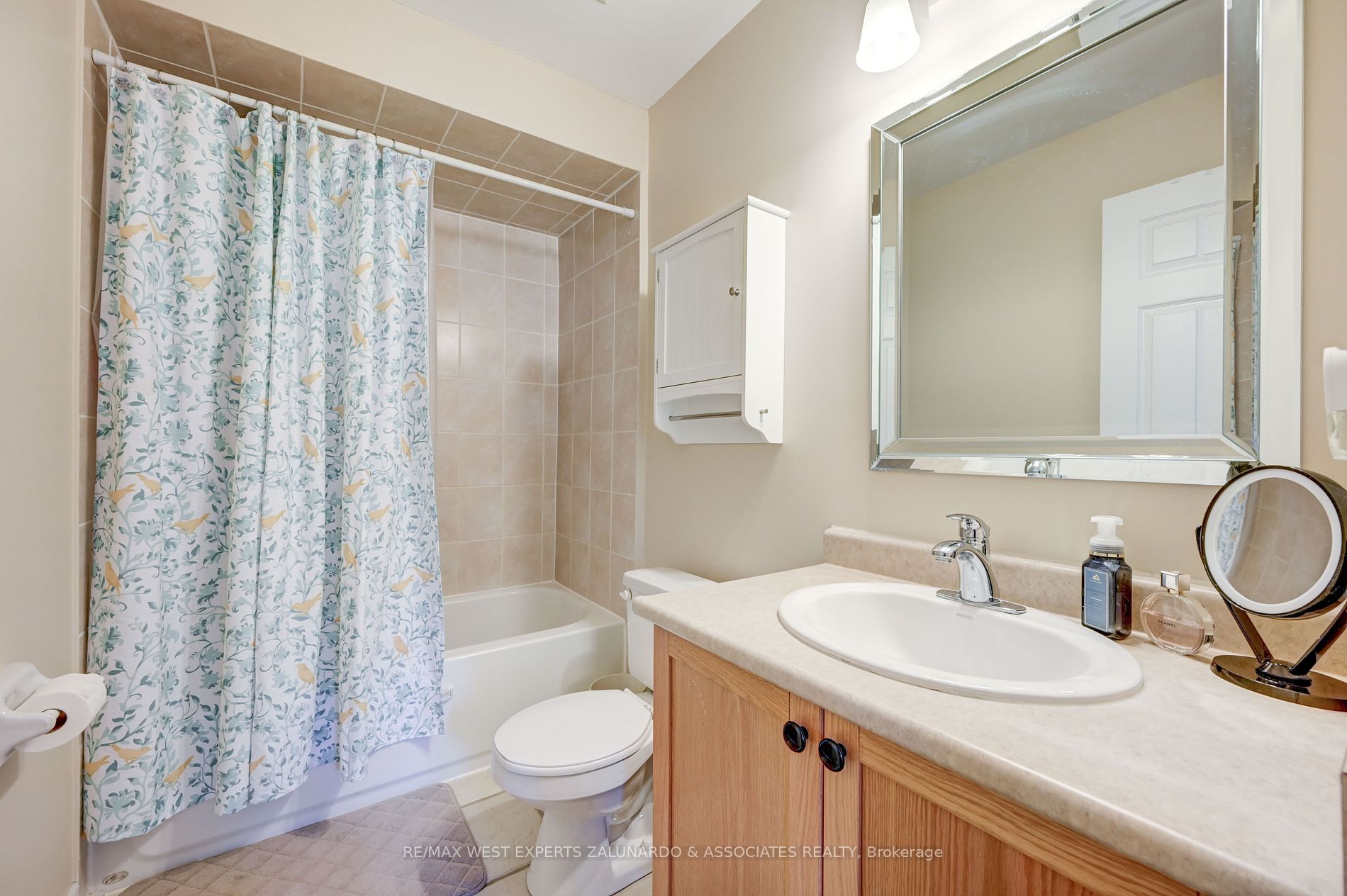 9 Leamster Trail