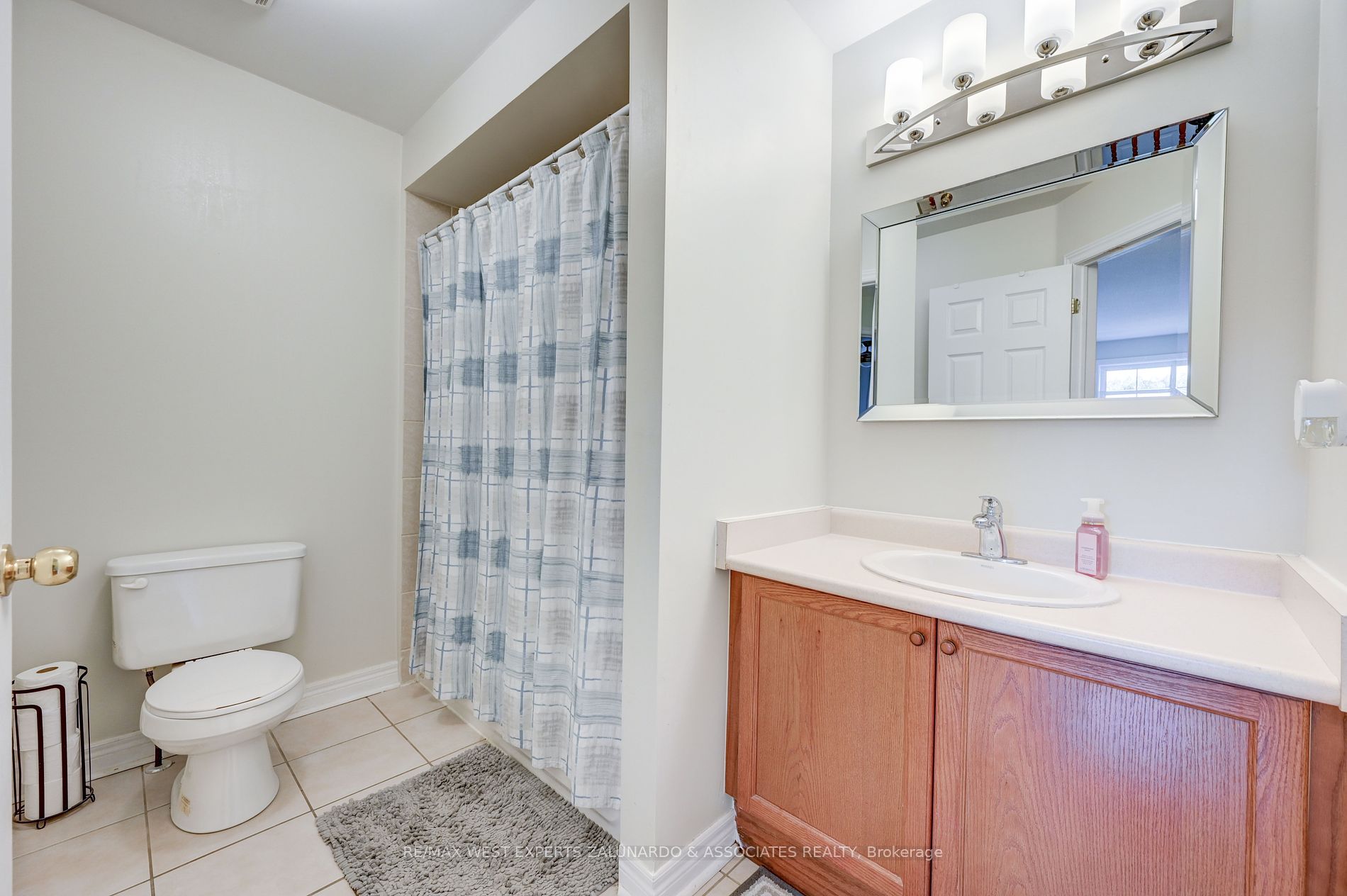 9 Leamster Trail