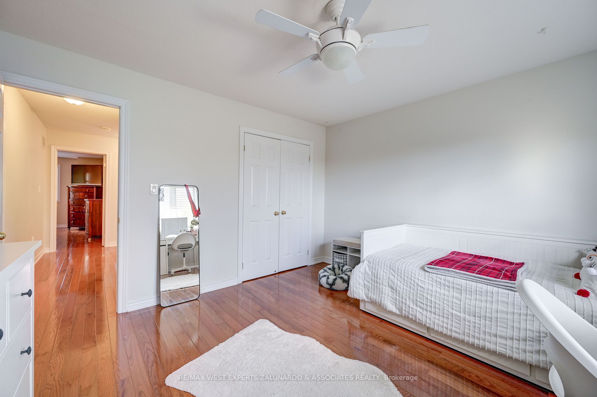9 Leamster Trail