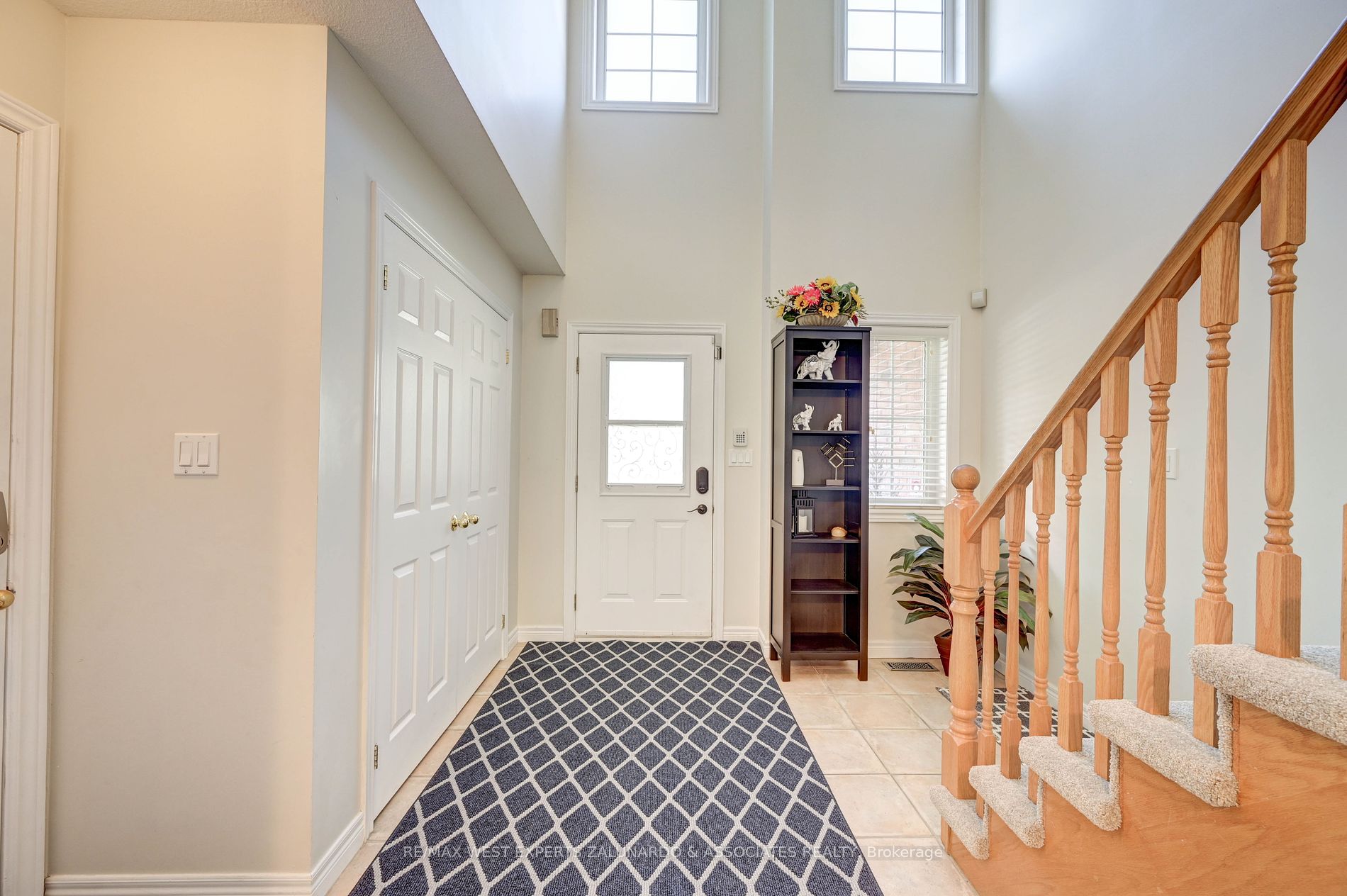9 Leamster Trail