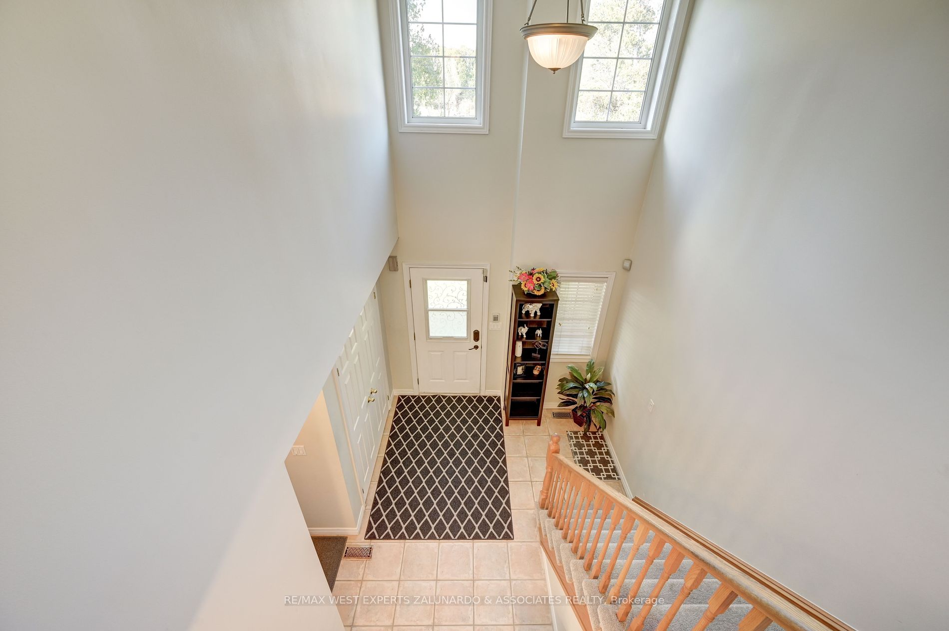 9 Leamster Trail