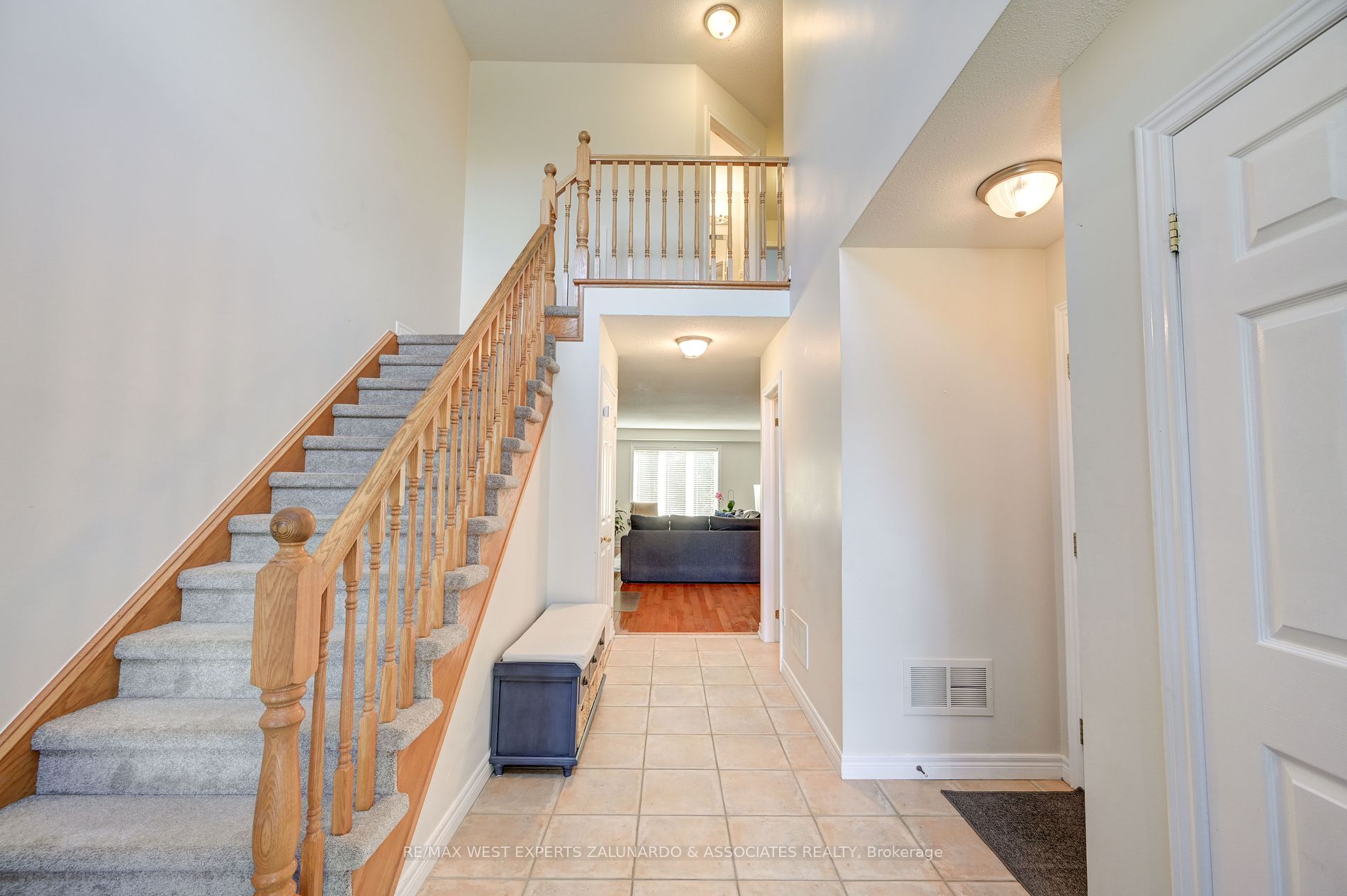 9 Leamster Trail