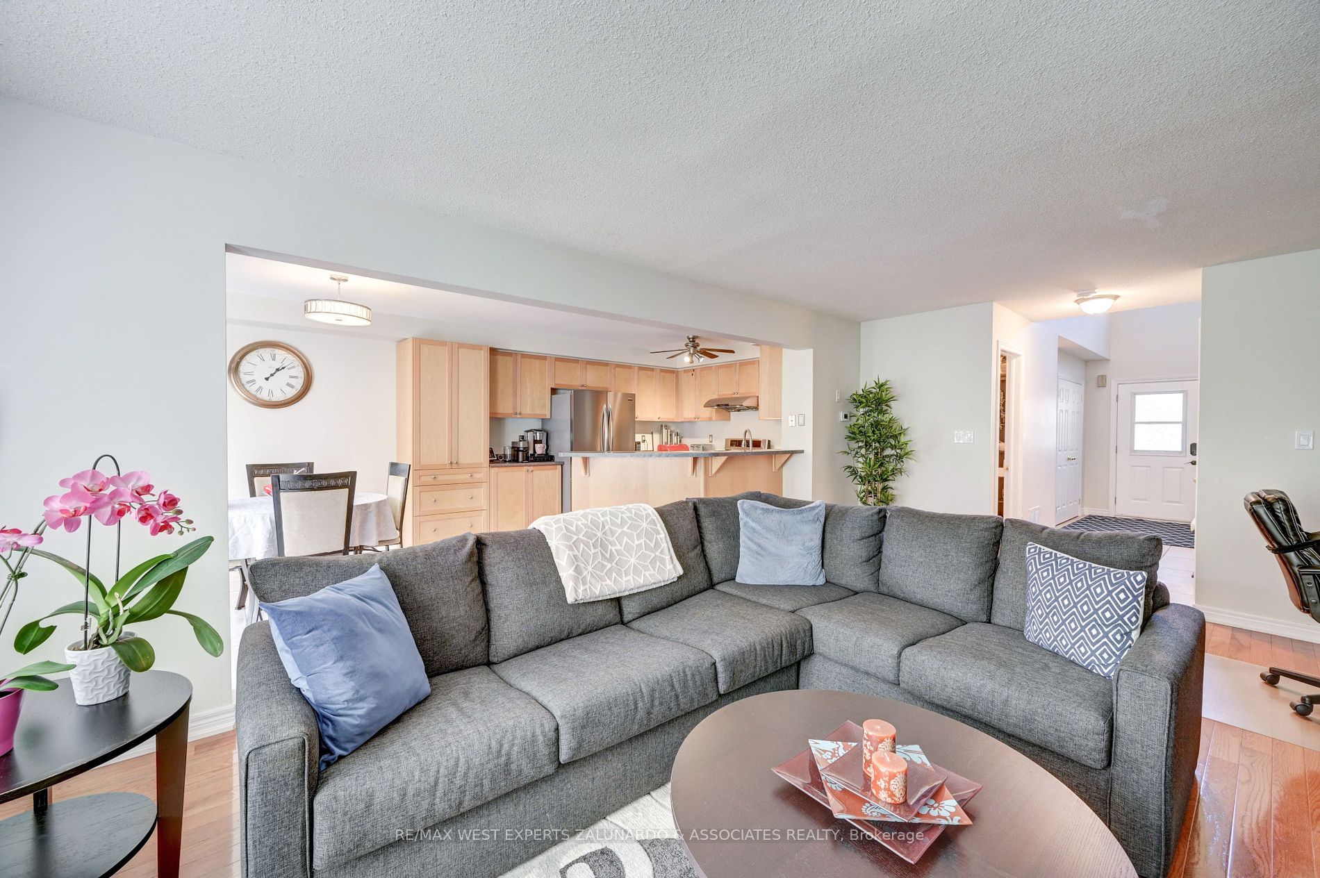 9 Leamster Trail