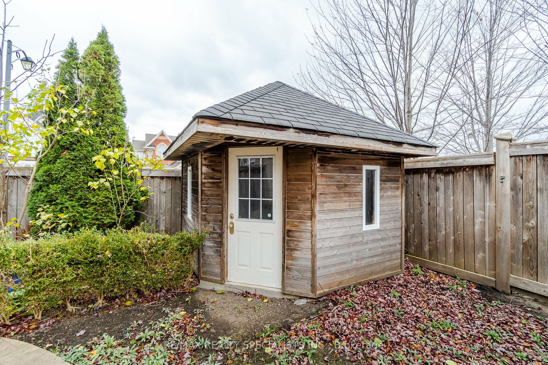 1581 Ramshaw Crescent