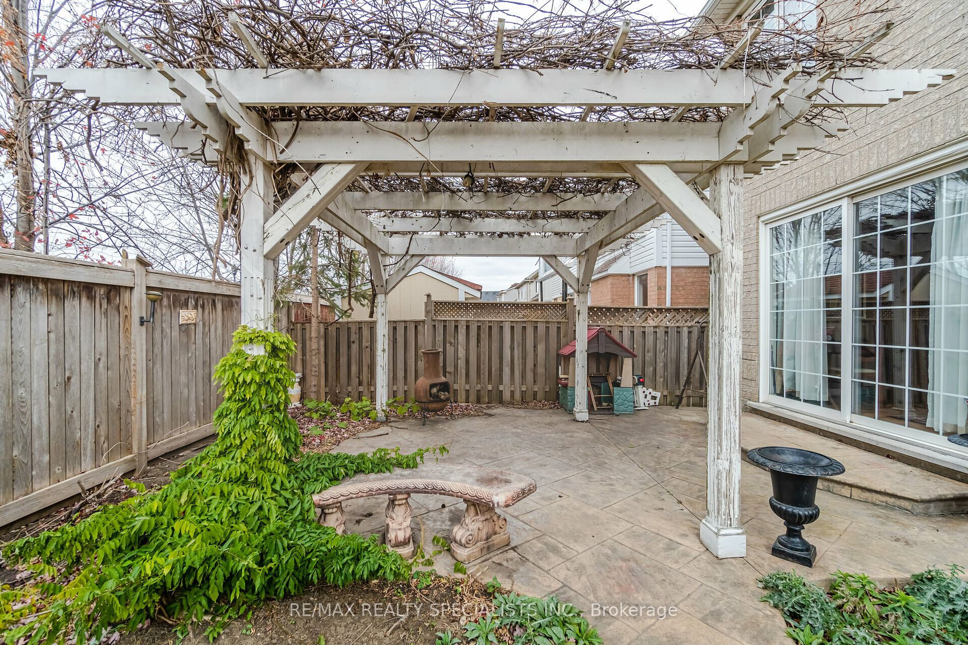 1581 Ramshaw Crescent