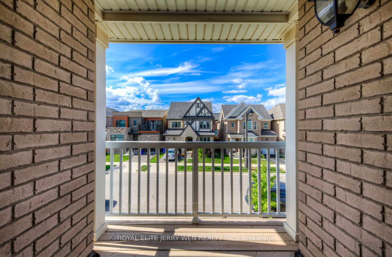 386 Dahlia Trail