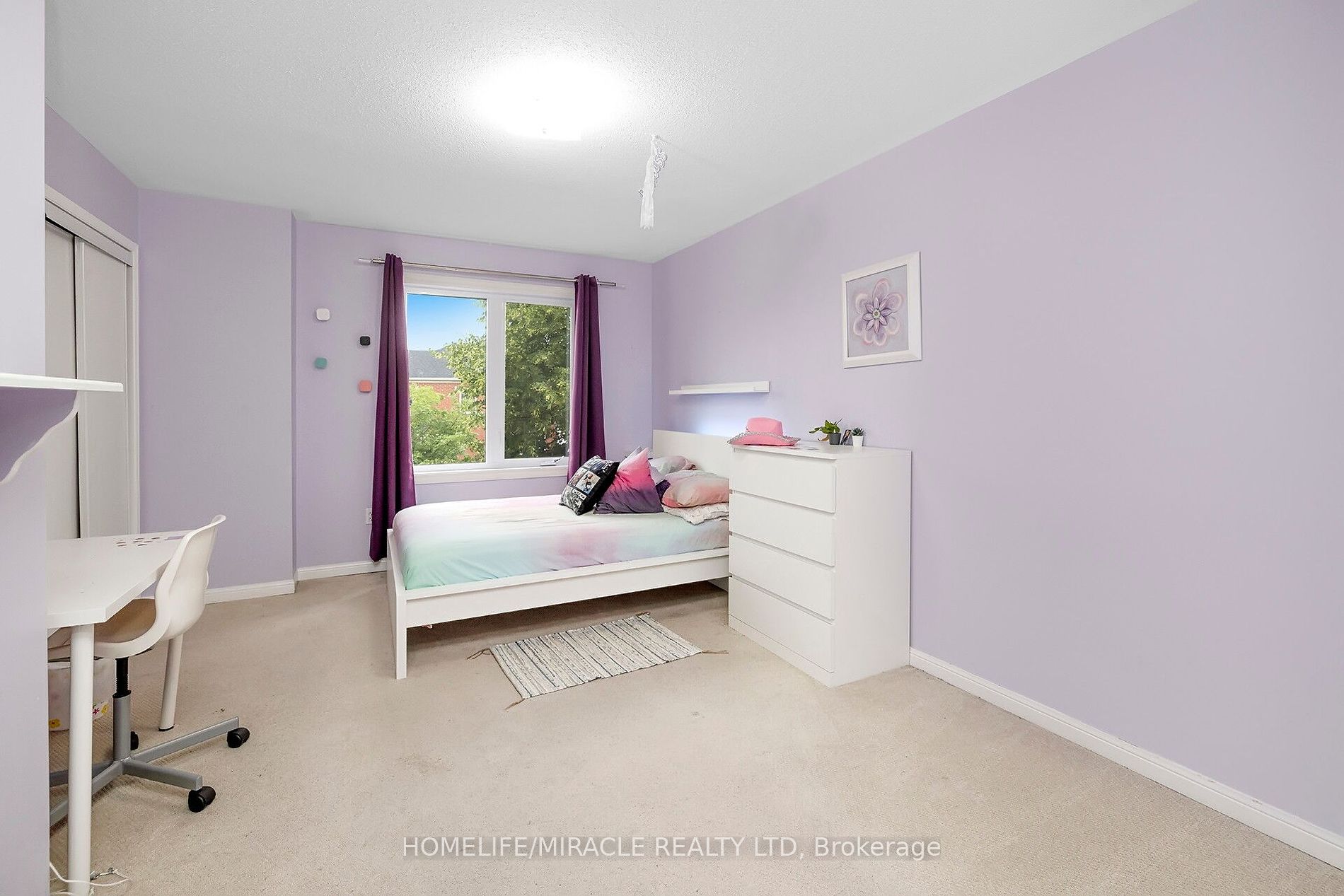 98 Tianalee Cres