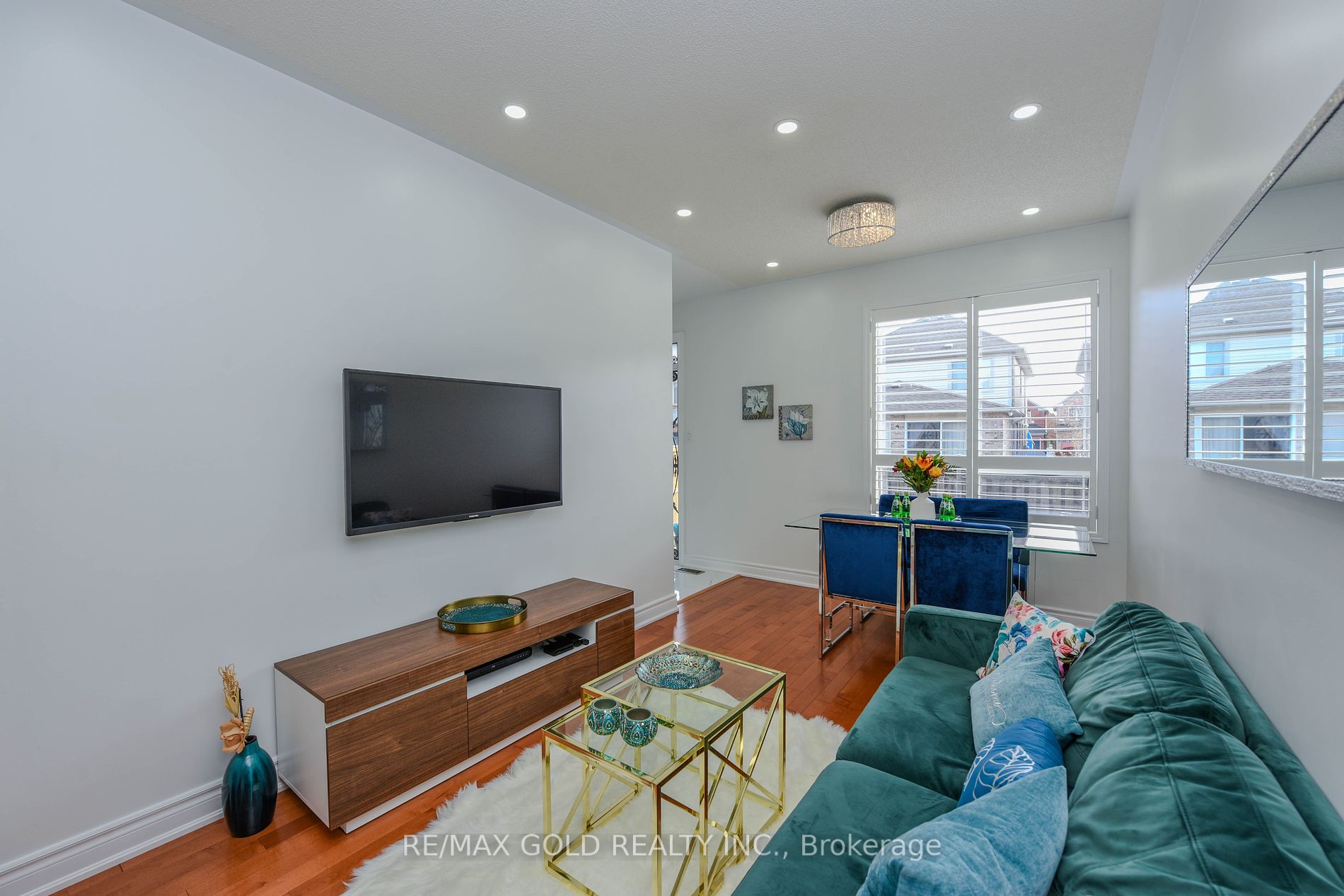 1360 Weir Chse