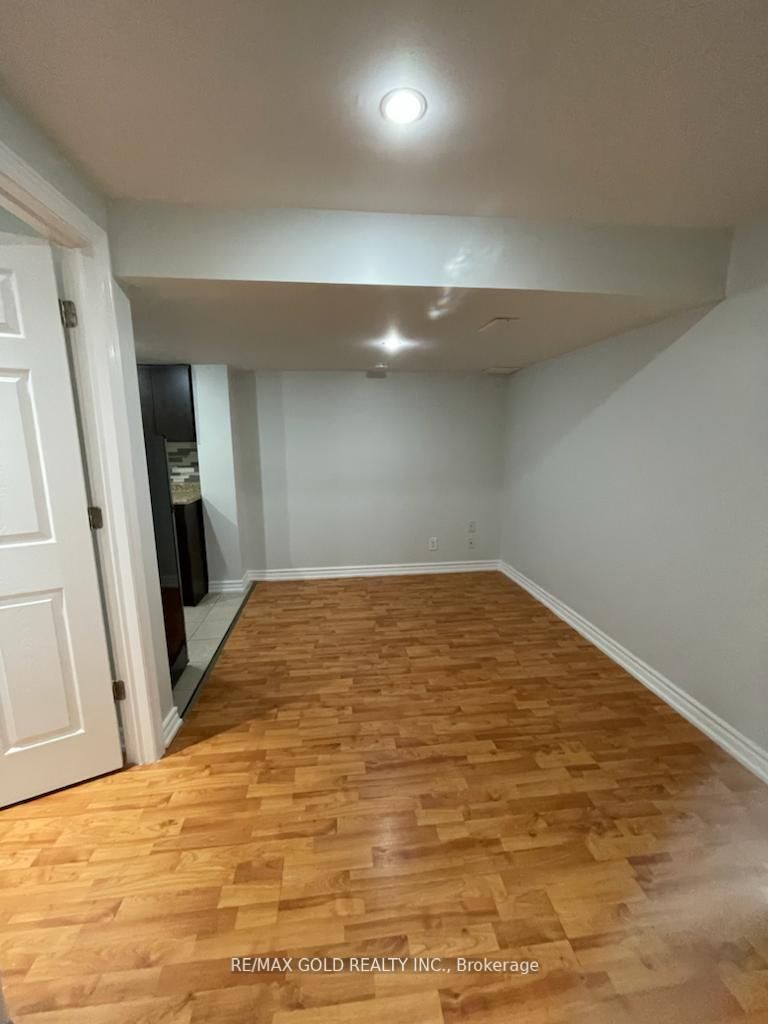 1360 Weir Chse