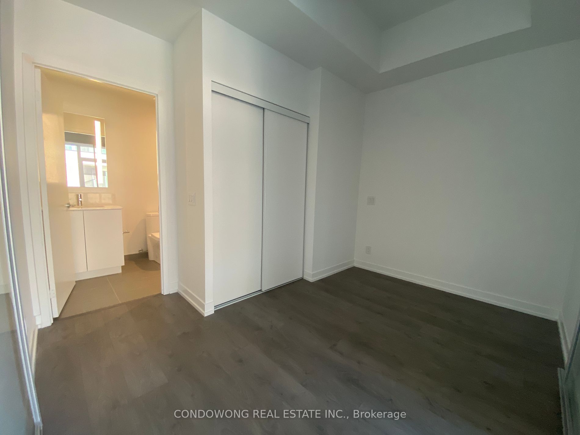 270 Dufferin Street #LP9