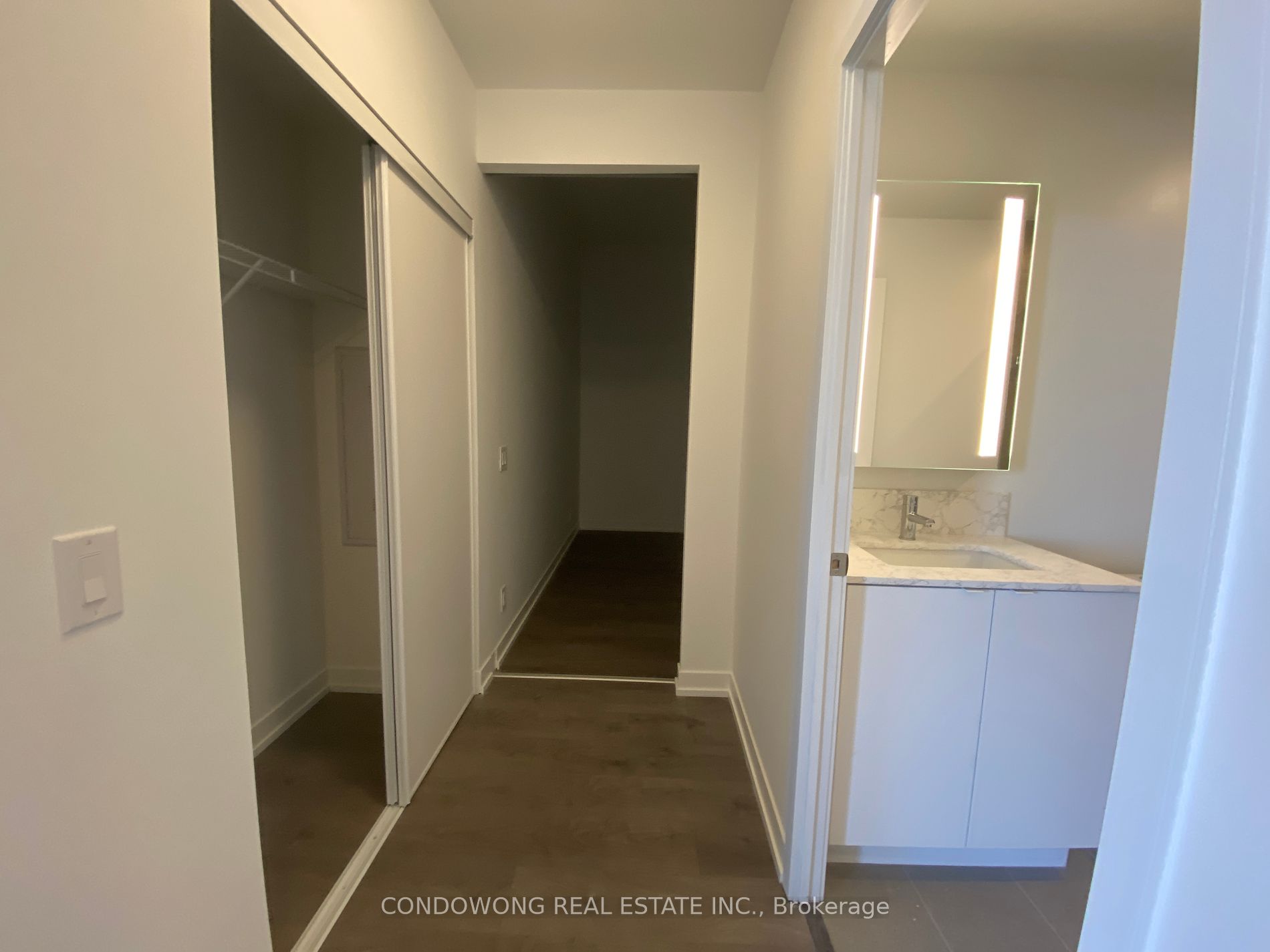 270 Dufferin Street #LP9
