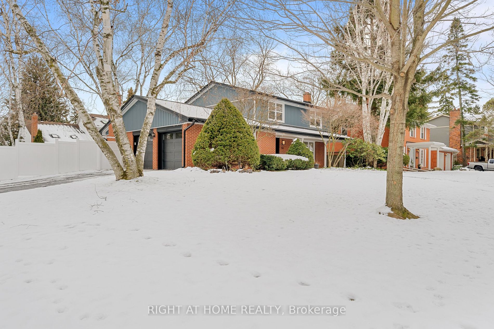 192 Waldoncroft Crescent