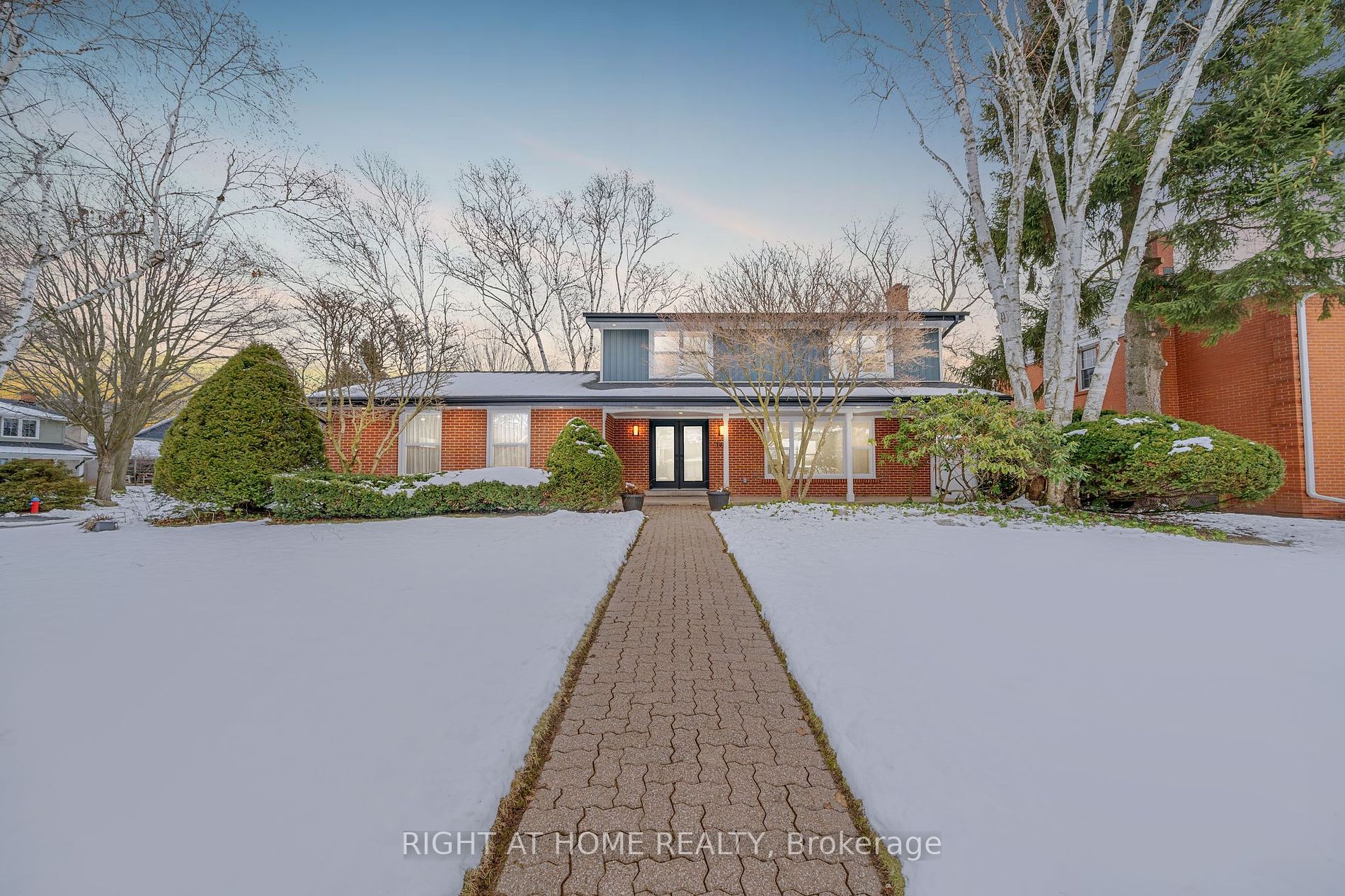 192 Waldoncroft Crescent