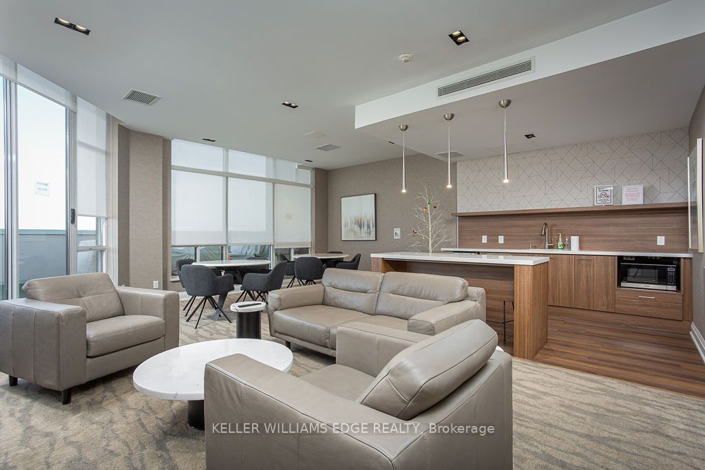 1276 Maple Crossing Boulevard, #1008