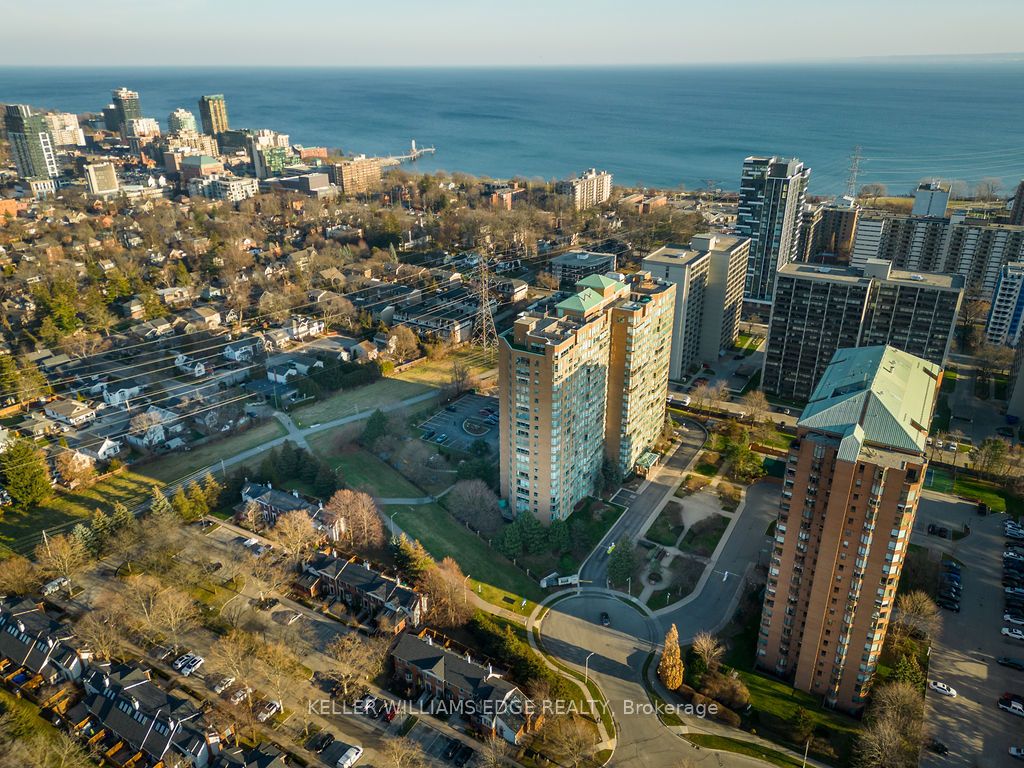 1276 Maple Crossing Boulevard, #1008