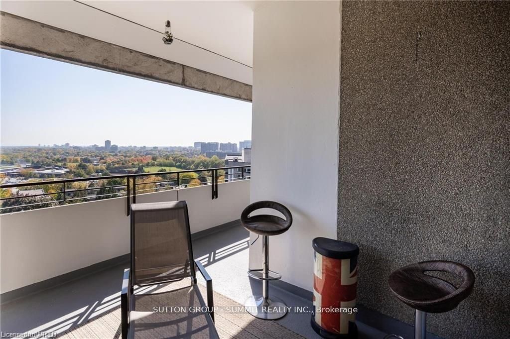 1300 Mississauga Valley Blvd, #1405