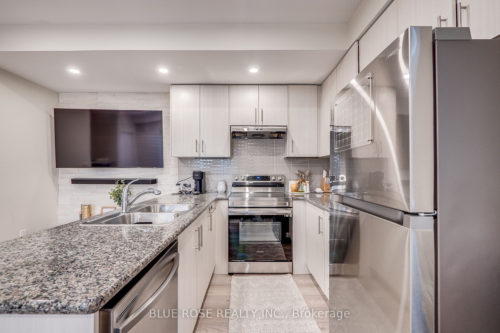 70 Halliford Place #402
