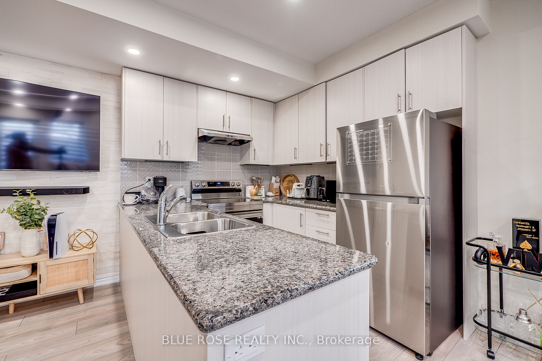 70 Halliford Place #402