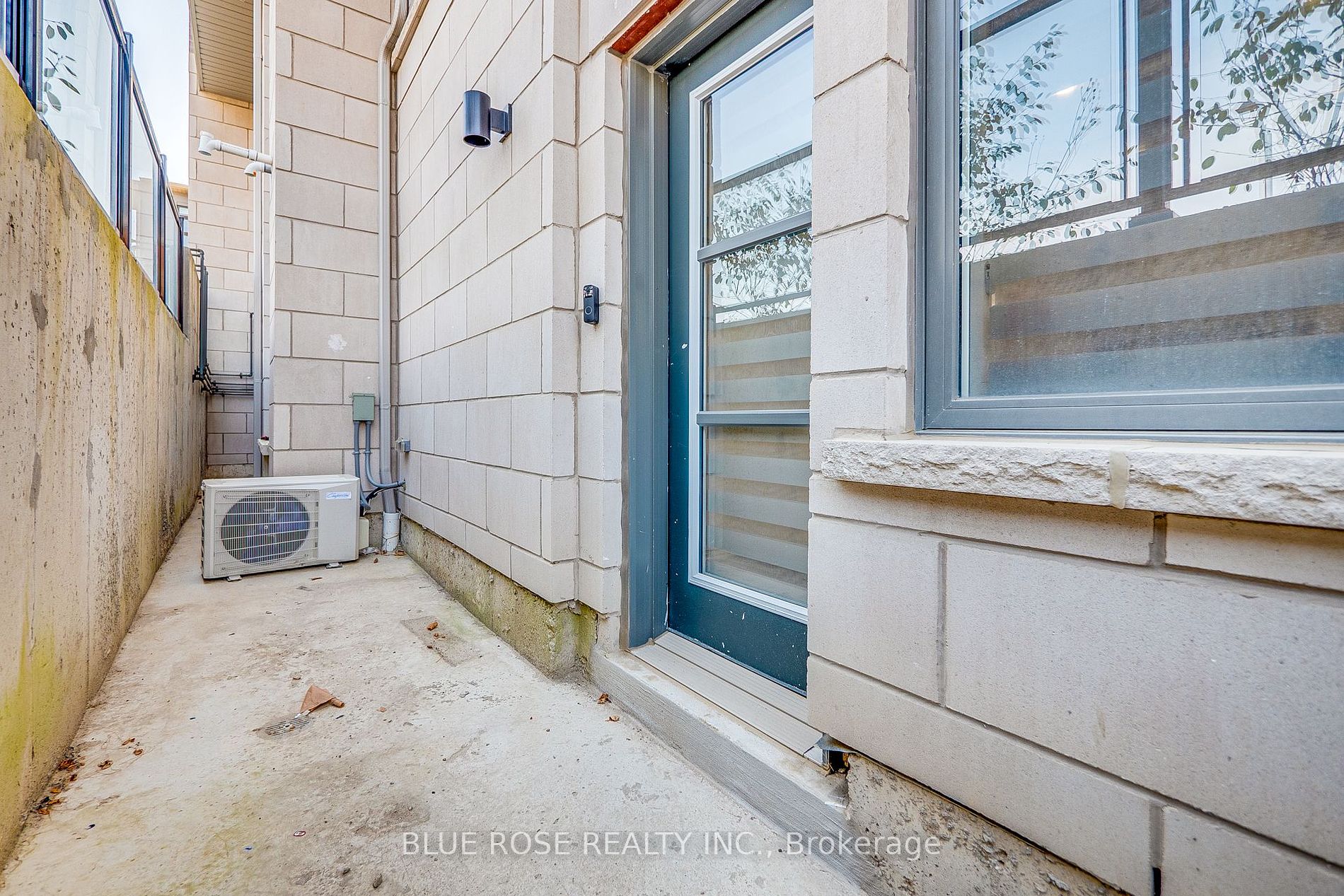 70 Halliford Place #402