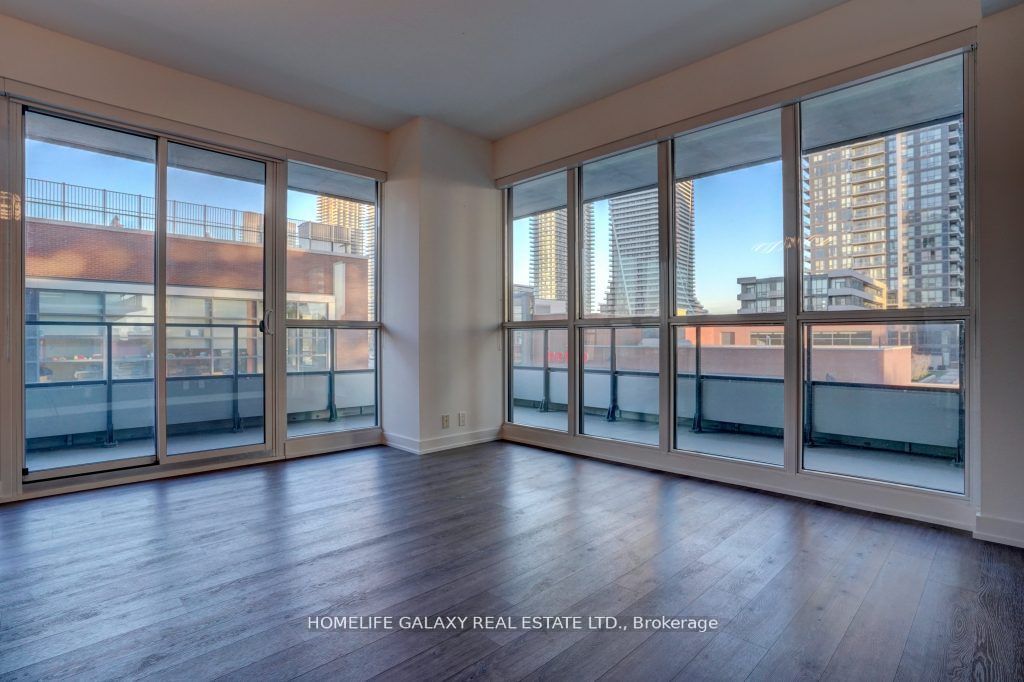 10 Parklawn Road, #427