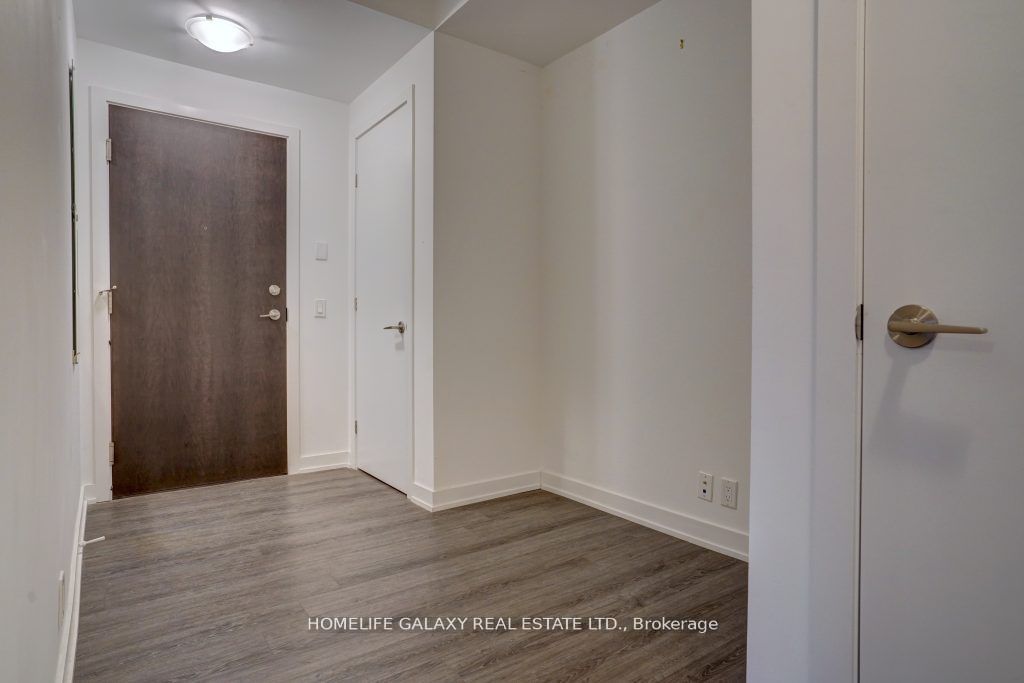 10 Parklawn Road, #427