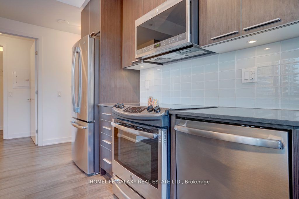 10 Parklawn Road, #427