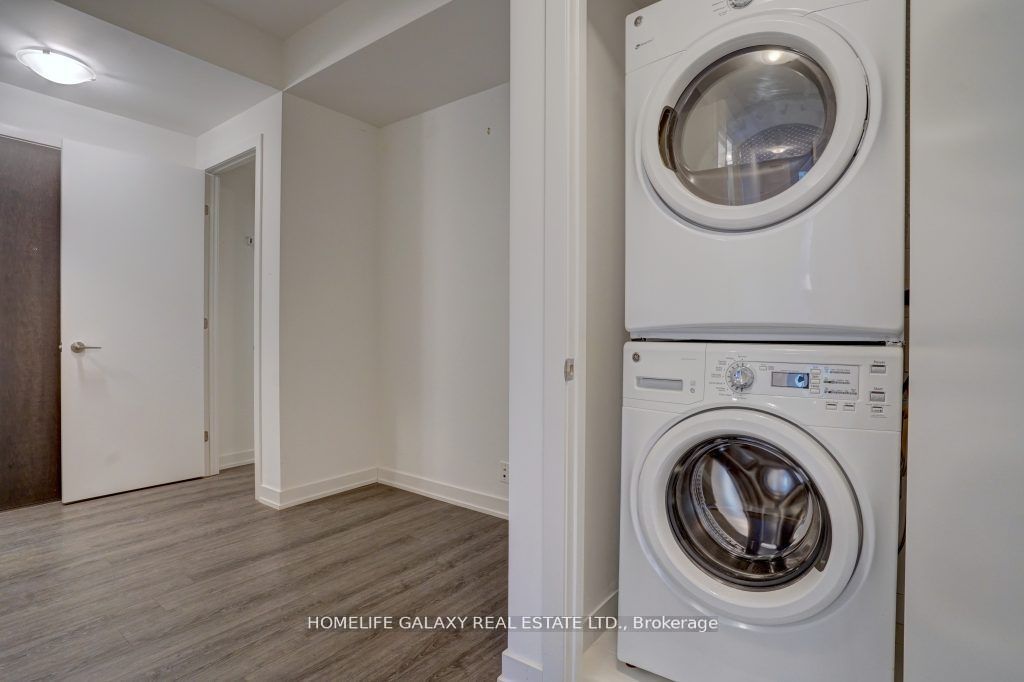 10 Parklawn Road, #427