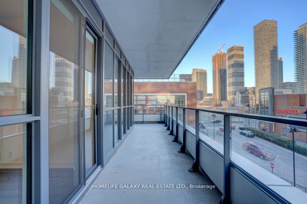 10 Parklawn Road, #427
