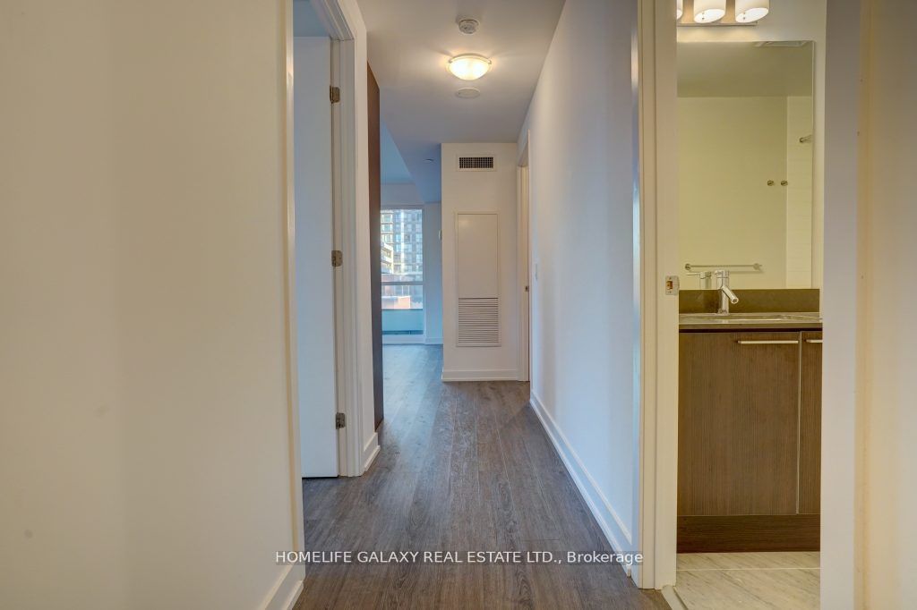 10 Parklawn Road, #427