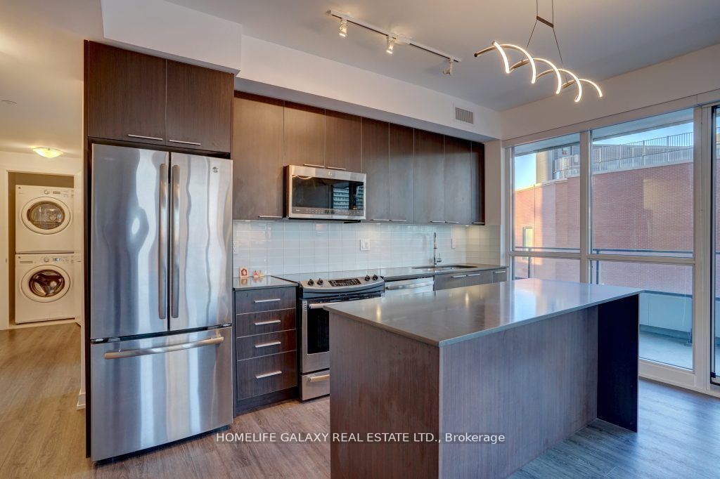 10 Parklawn Road, #427