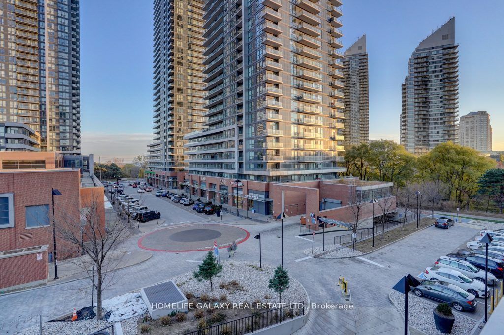 10 Parklawn Road, #427