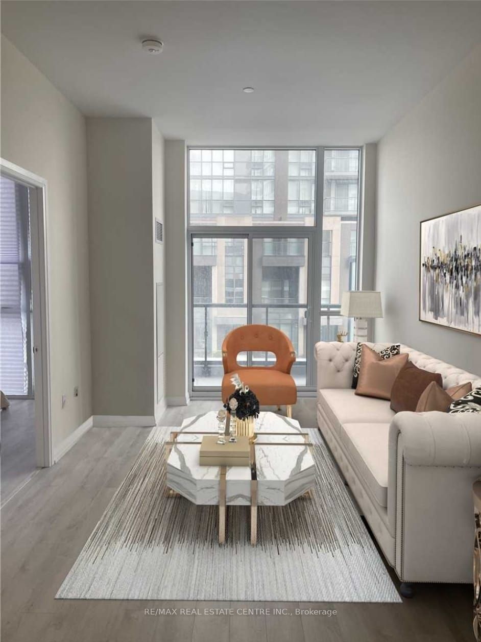 65 Watergarden Dr, #107