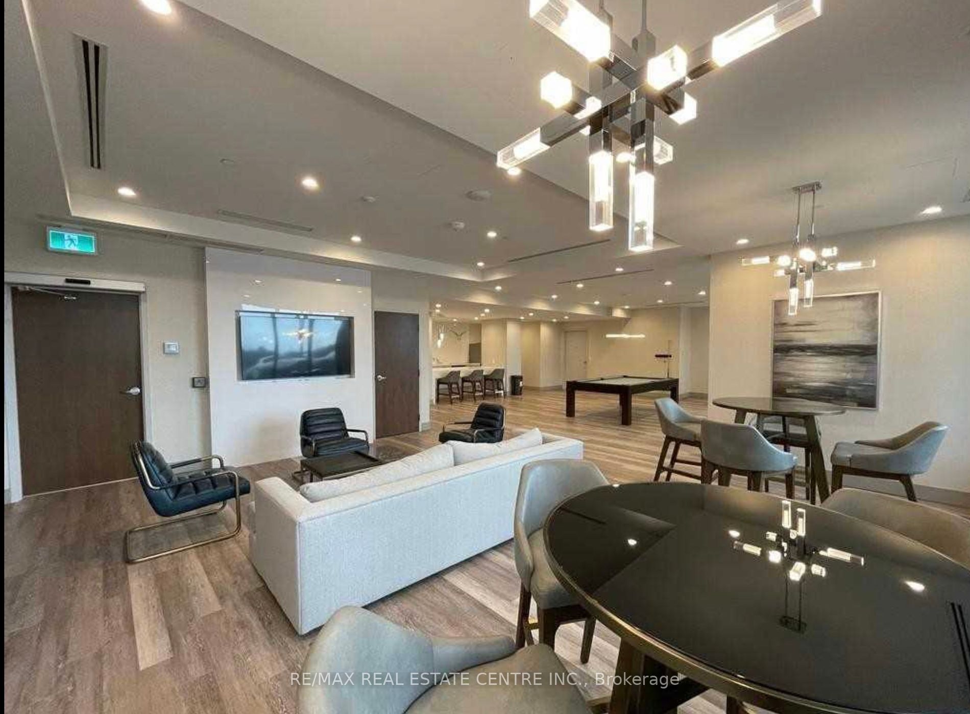 65 Watergarden Dr, #107