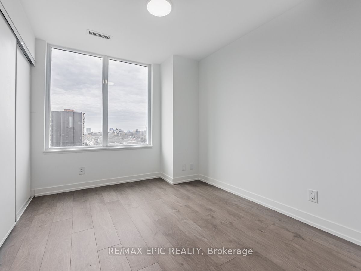 270 Dufferin Street #815