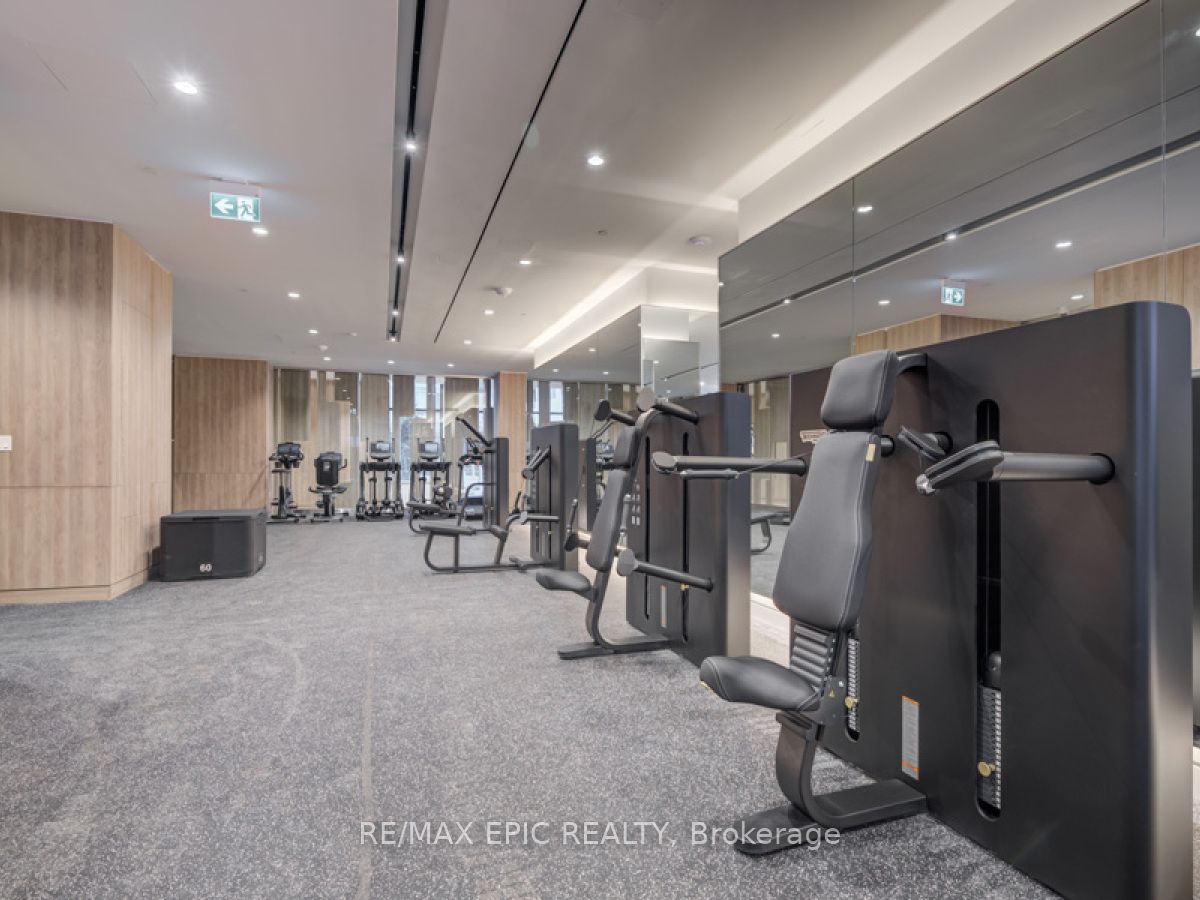 270 Dufferin Street #815