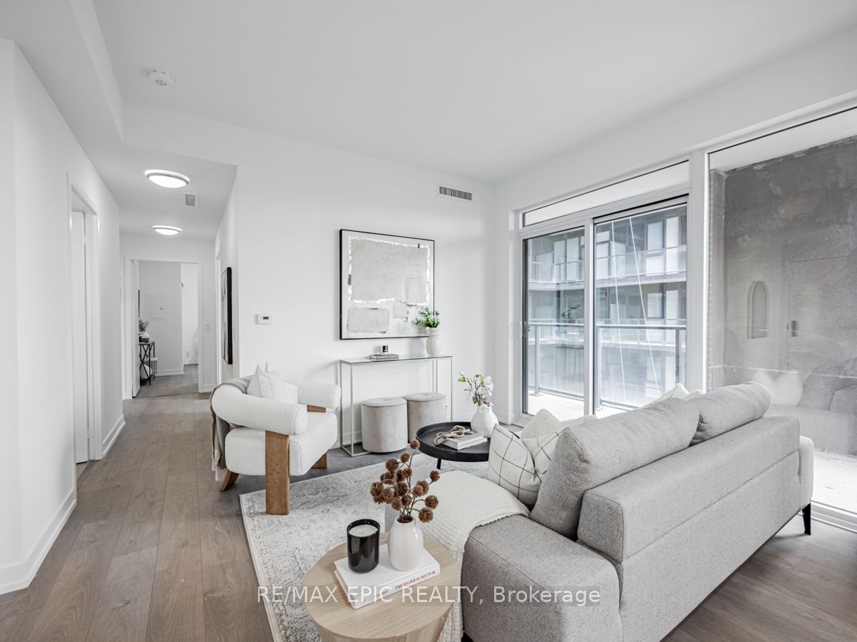 270 Dufferin Street #815