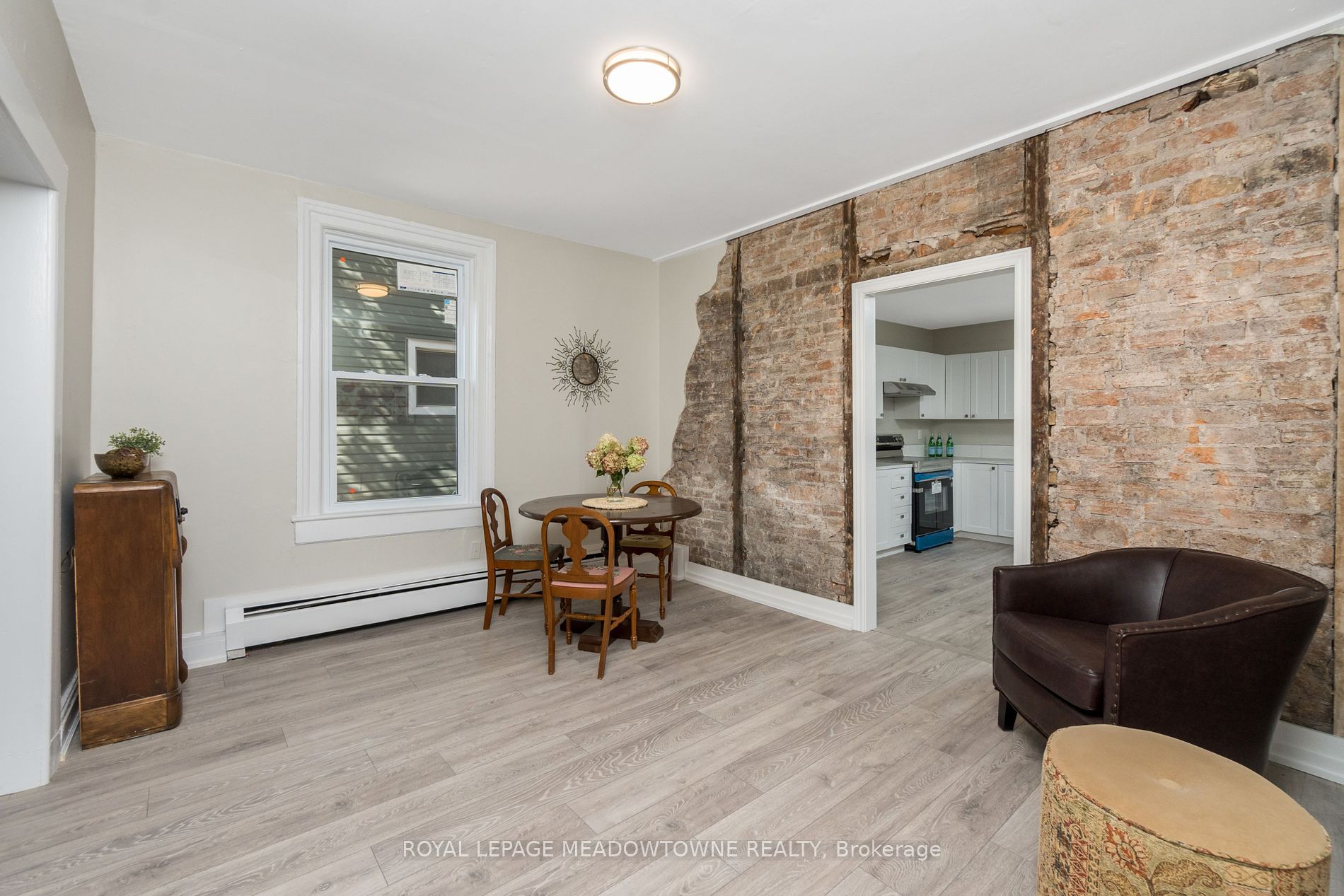 7 Guelph Street