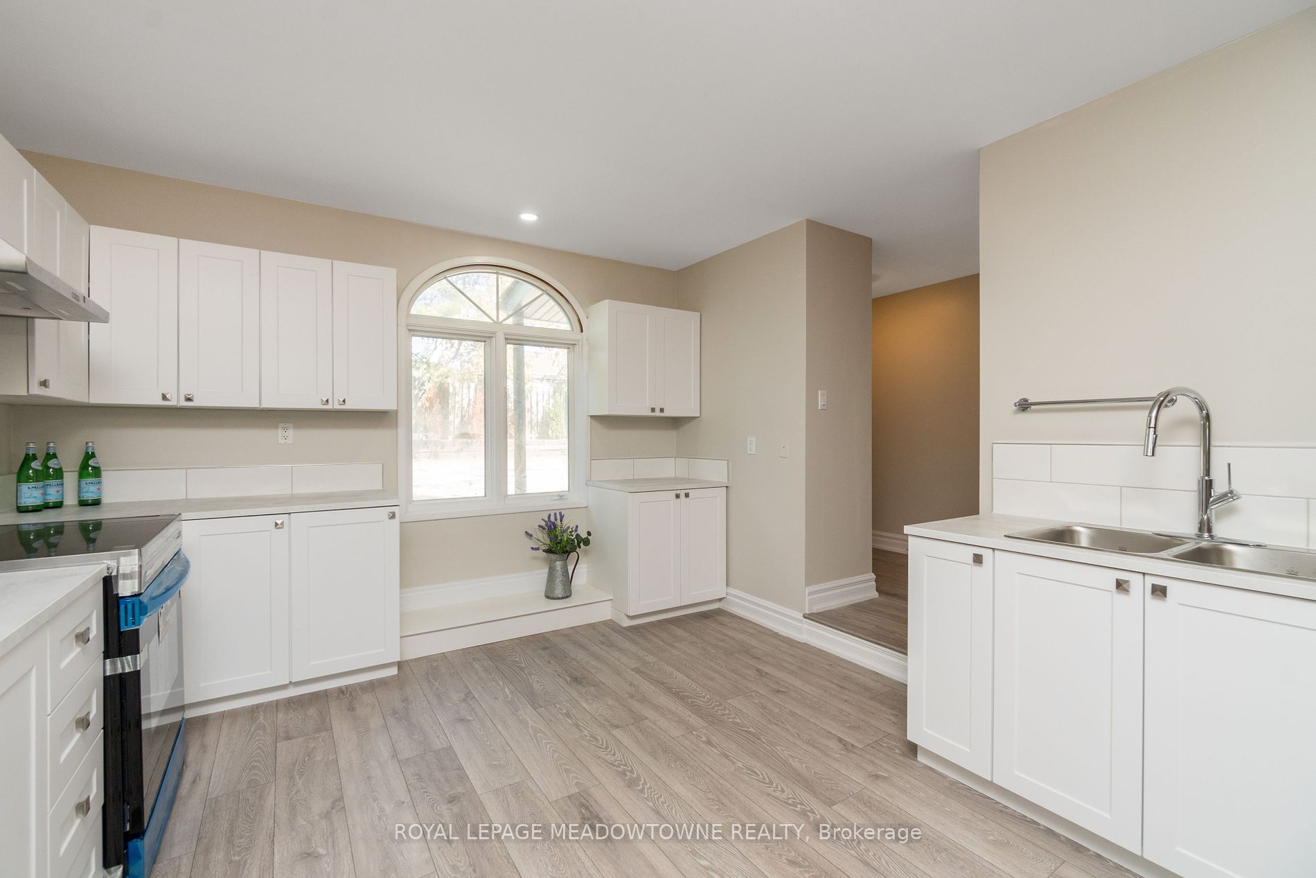 7 Guelph Street