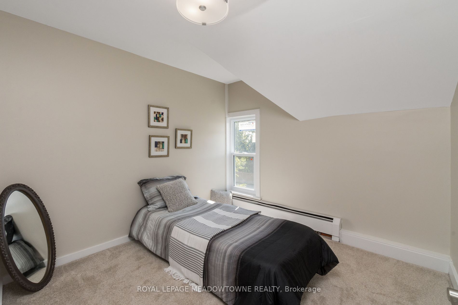 7 Guelph Street