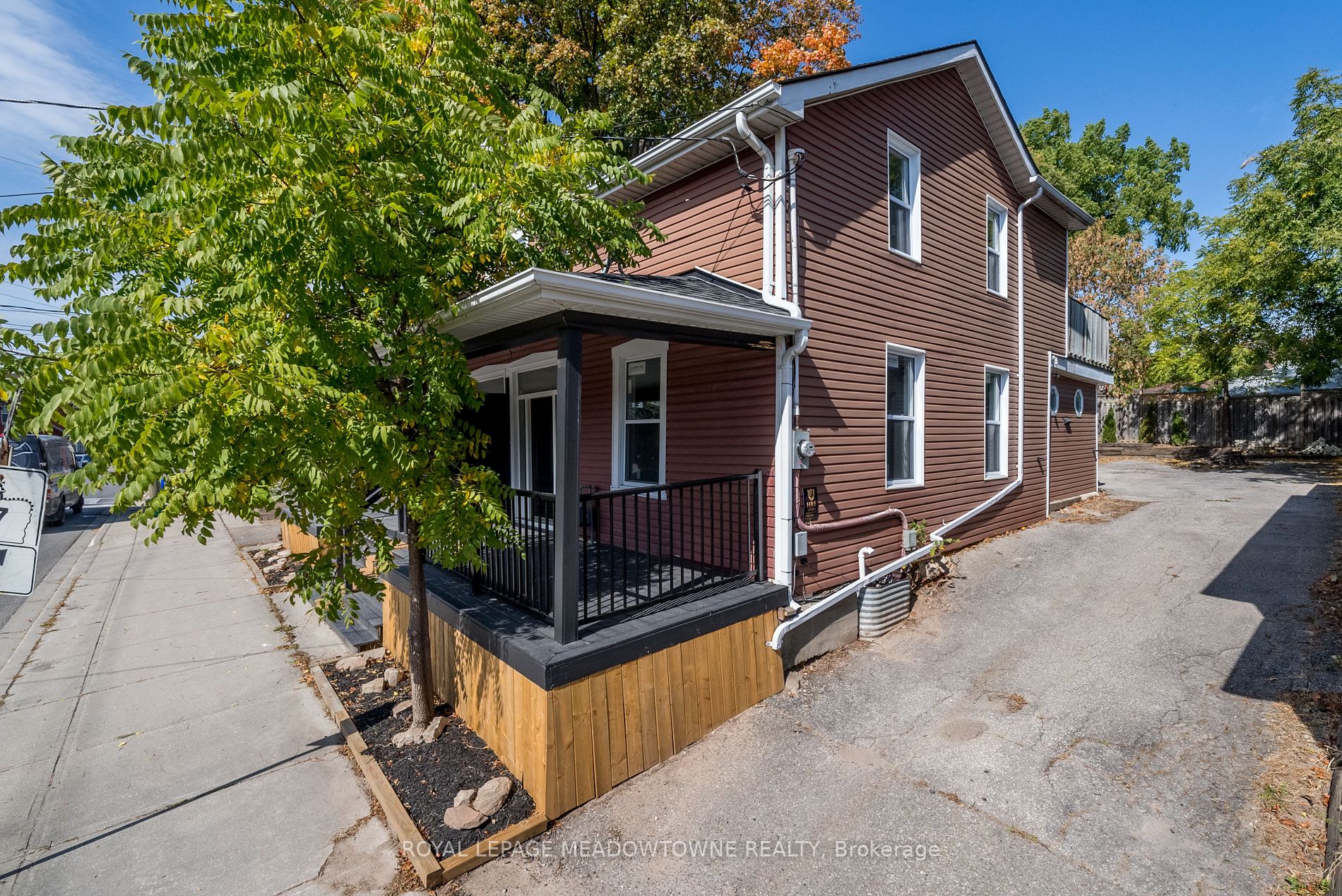 7 Guelph Street