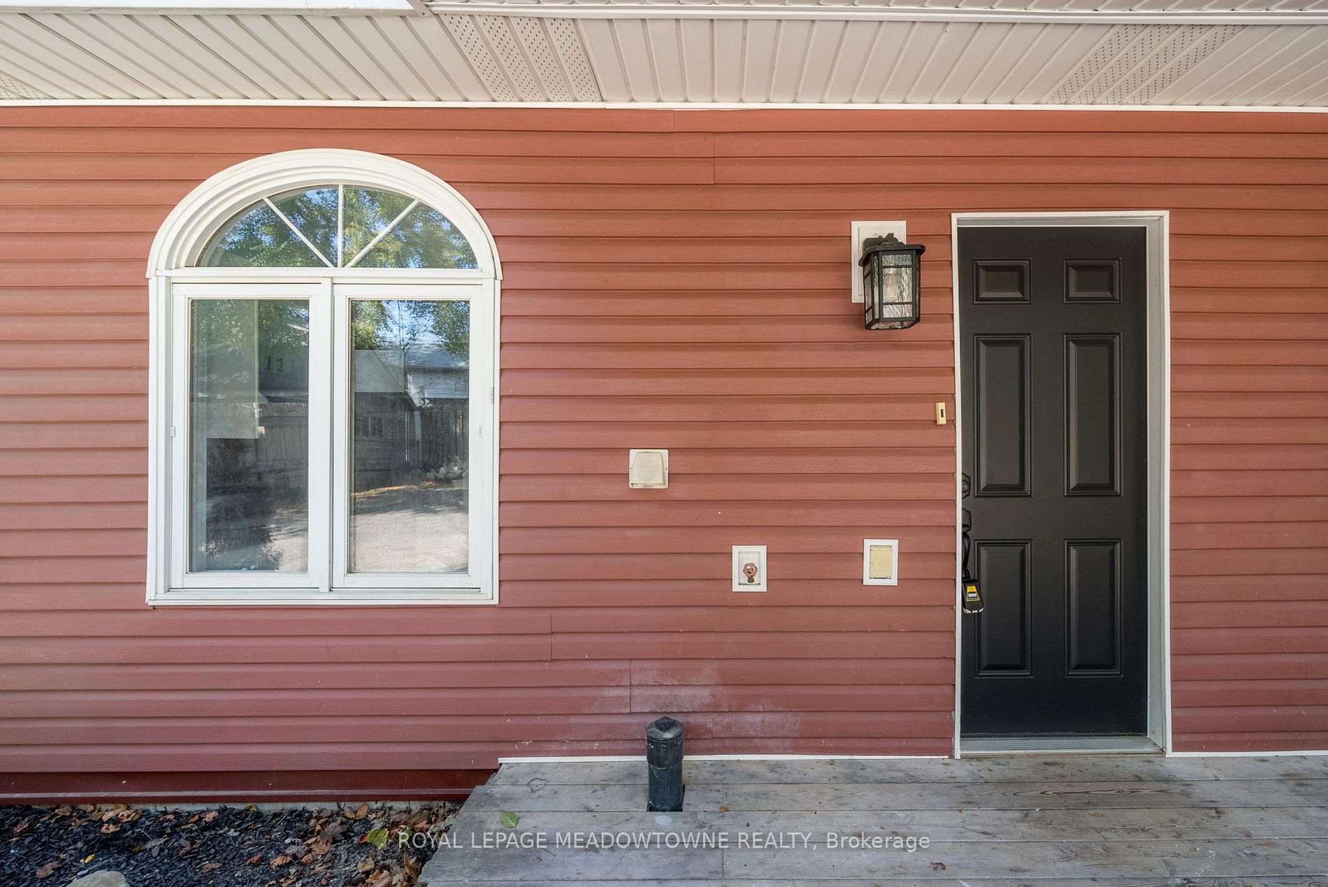 7 Guelph Street