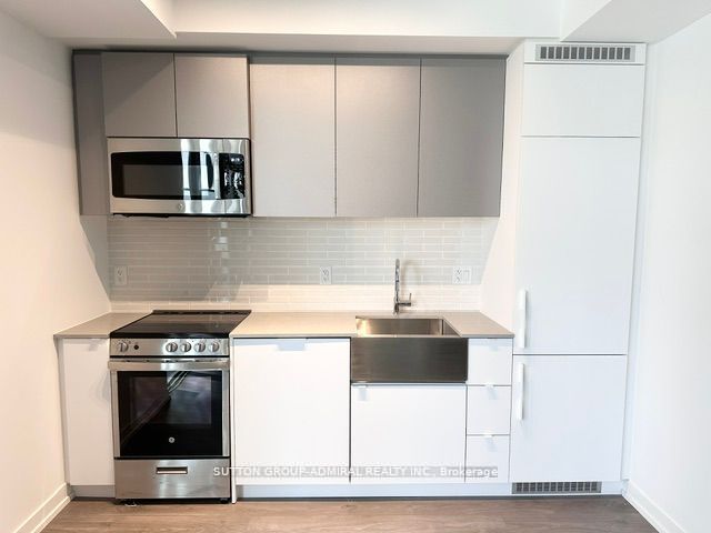 270 Dufferin Street, #611