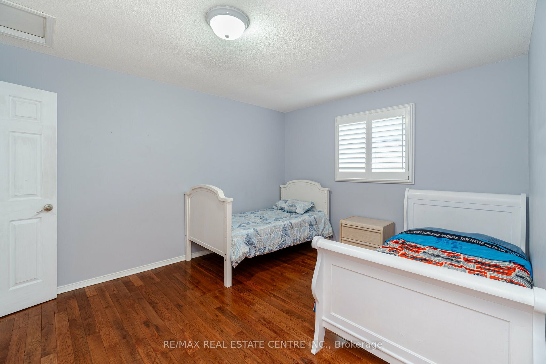 36 Smye Crt