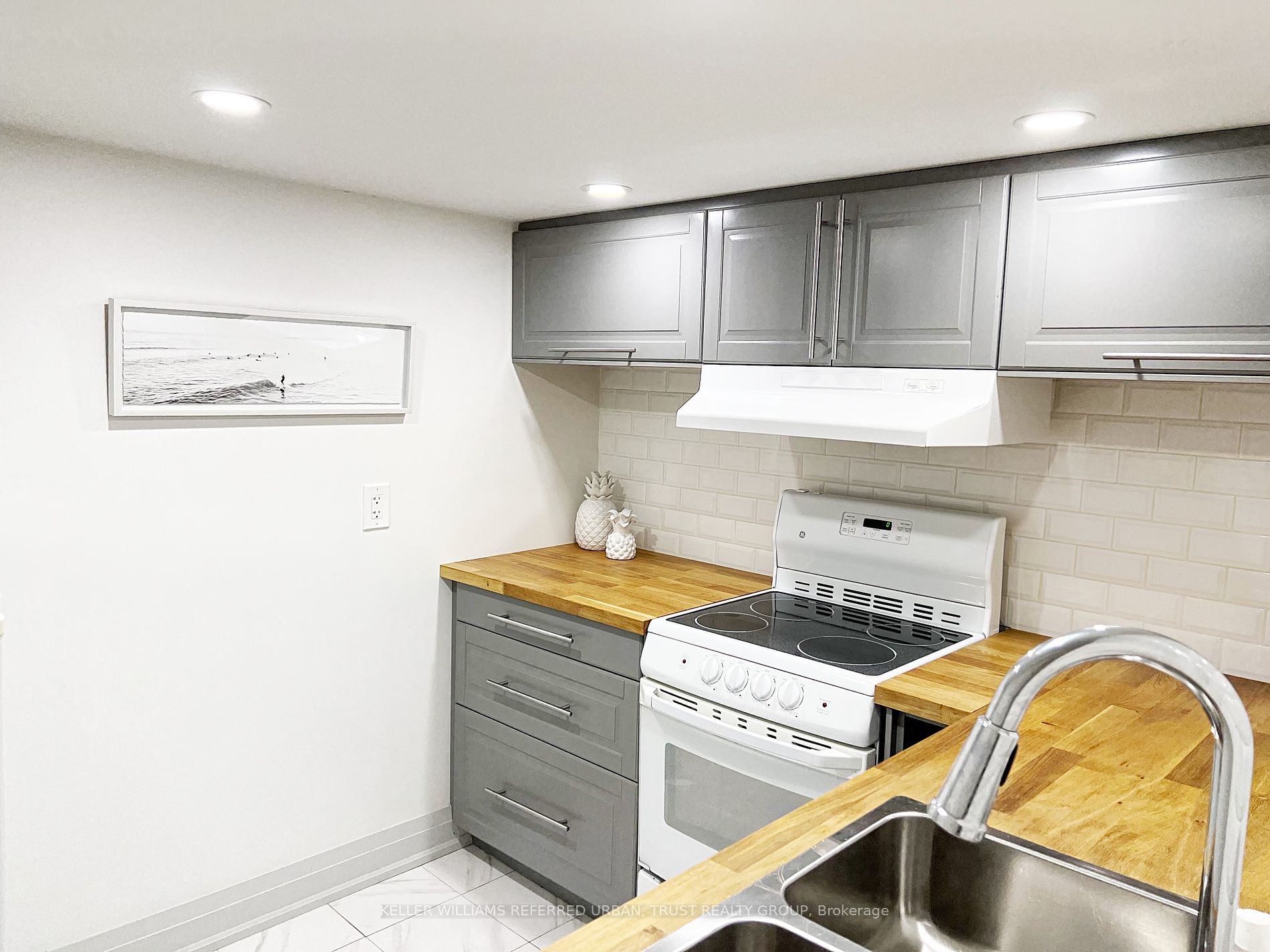 266 Roncesvalles Avenue, #Bsmt