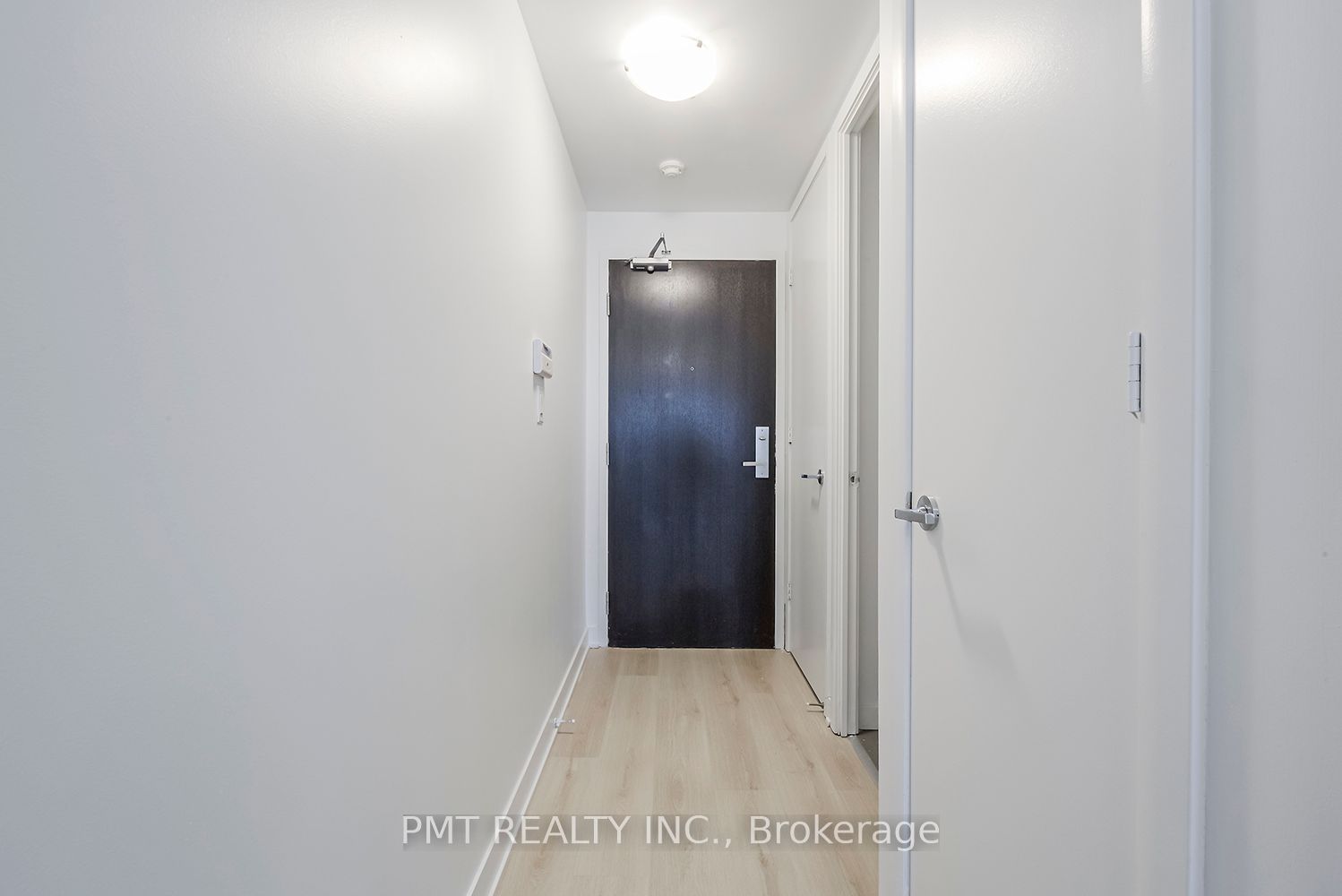 165 Legion Road N, #2722