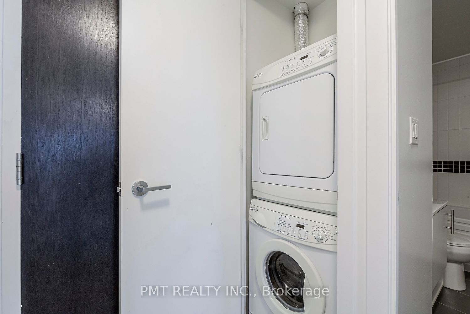 165 Legion Road N, #2722
